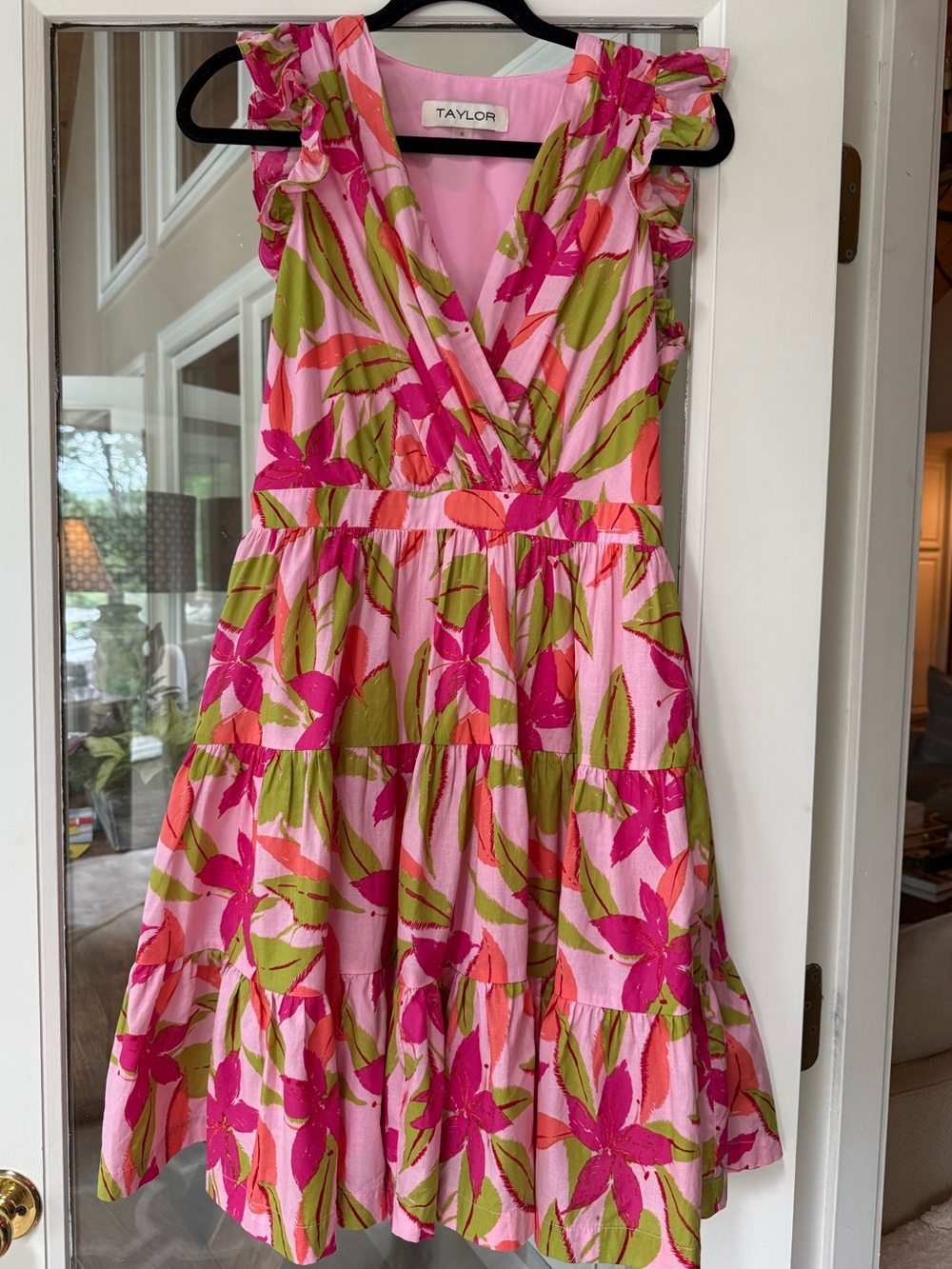 Taylor Hot Pink & Green Floral Ruffled Tiered Dress. Vacation Beach ready! Sz 6